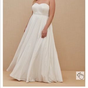 BNWT TORRID WHITE LEOPARD SATIN STRAPLESS WEDDING DRESS SIZE 18